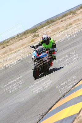 media/May-12-2024-SoCal Trackdays (Sun) [[ad755dc1f9]]/11-Turn 3 Inside (1140am)/